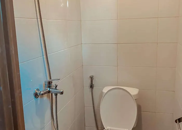 Otel Reddoorz Near Ngurah Rai Airport Kuta Lombok