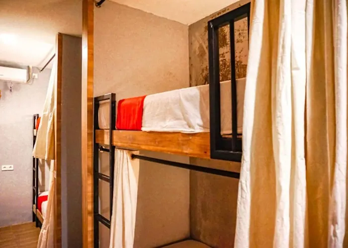 Reddoorz Near Ngurah Rai Airport Otel