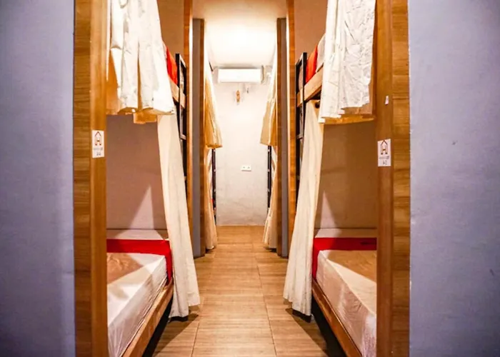 Otel Reddoorz Near Ngurah Rai Airport 2*