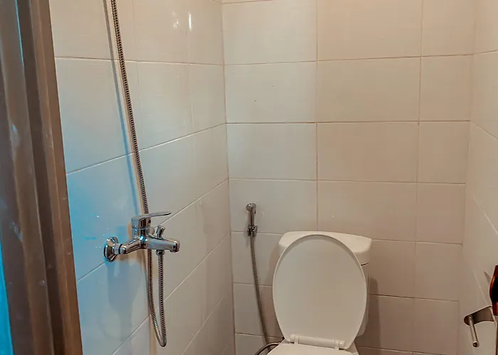 Otel Reddoorz Near Ngurah Rai Airport Kuta Lombok